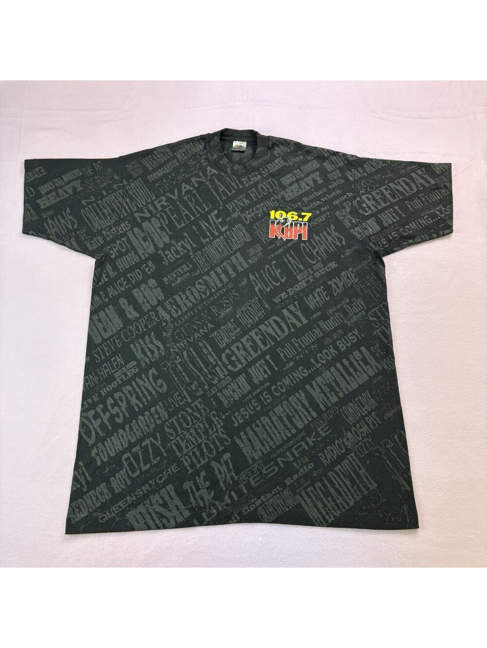 Vintage 90s 106.7 KBPI Radio All Over Print Band T Shirt Size 3XL (Fits Smaller)